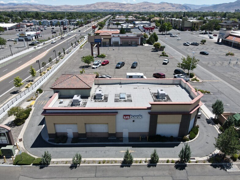 More Photos Of 2193-2195 Oddie Blvd, Sparks Freestanding For Lease