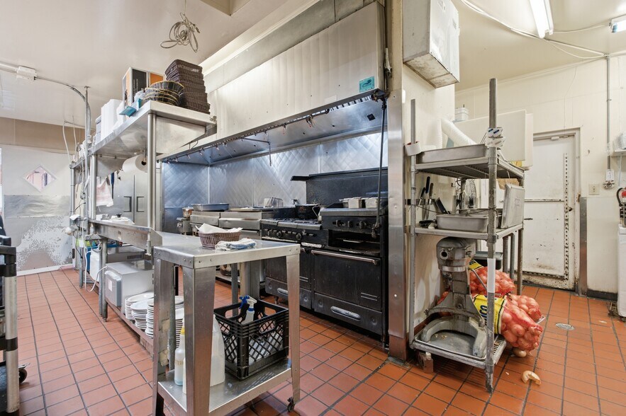 More Photos Of 2284 Gulf To Bay Blvd, Clearwater Restaurant For Sale