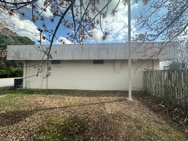 More Photos Of 2170 Dale Earnhardt Blvd, Kannapolis Convenience Store For Sale