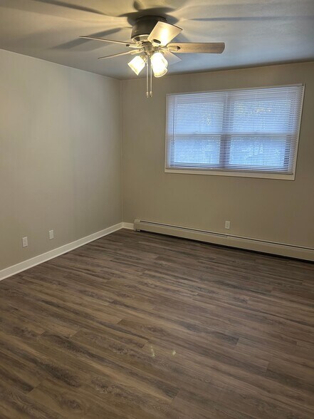 More Photos Of 415 W Fulton St, Waupaca Apartments For Sale