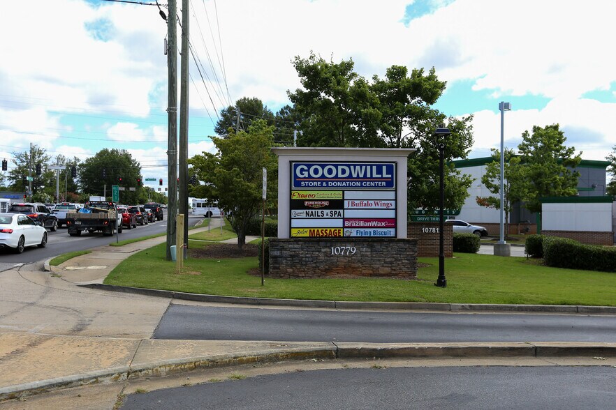 More Photos Of 10779 Alpharetta Hwy, Roswell Unknown For Lease