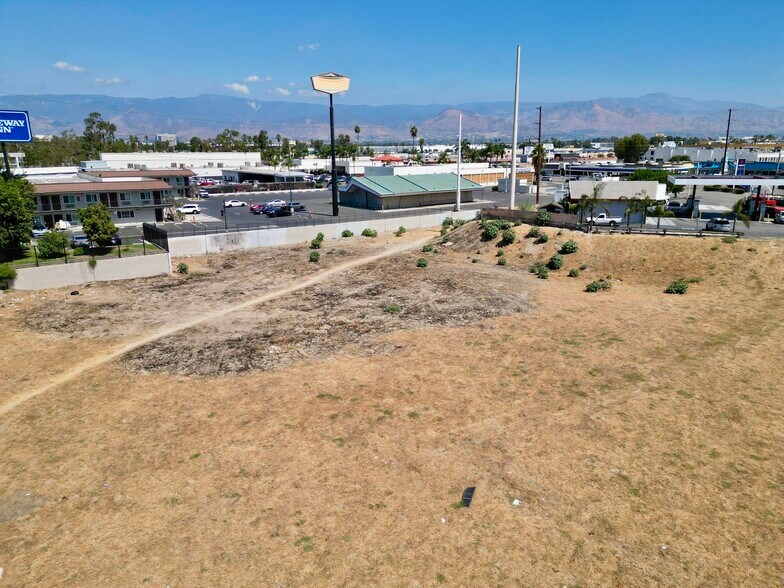 More Photos Of 560 West Orange Show Rd, San Bernardino Land For Lease