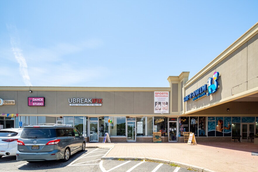 More Photos Of 6401 Jericho Tpke, Commack Restaurant For Sale