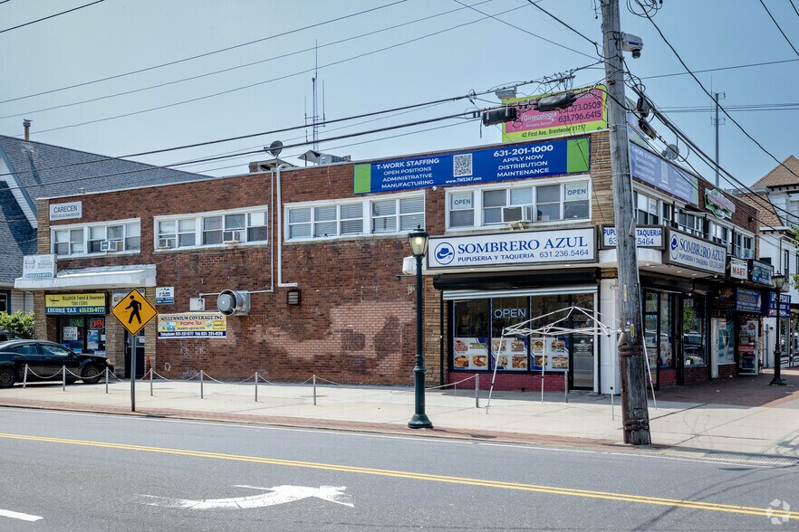 More Photos Of 2000 Brentwood Rd, Brentwood Storefront Retail Residential For Lease