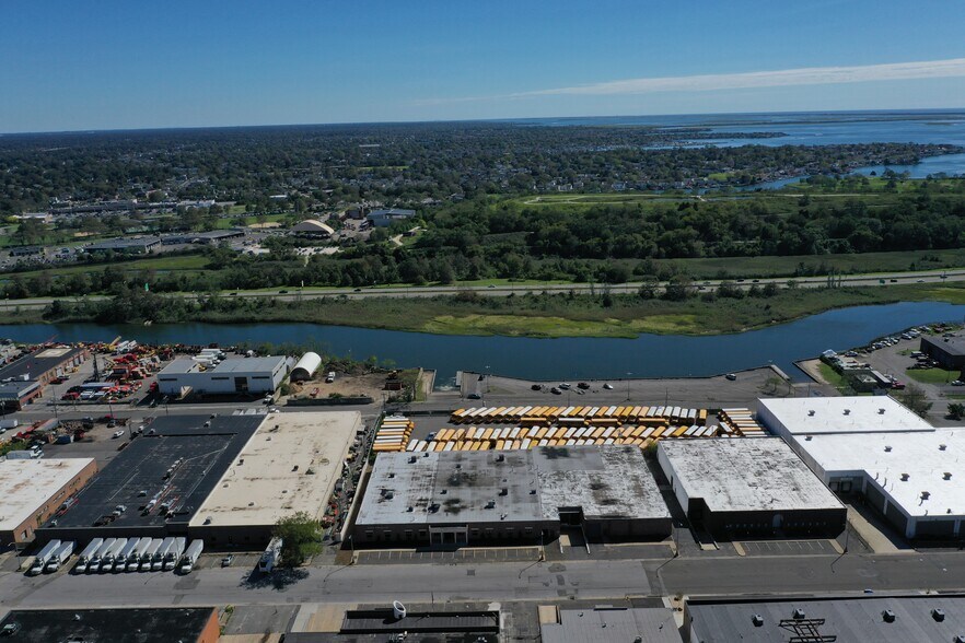 More Photos Of 225 Buffalo Ave, Freeport Warehouse For Sale
