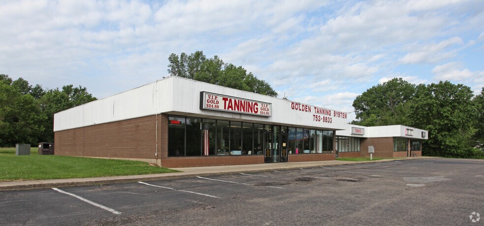 More Photos Of 917-925 Ohio Pike, Cincinnati General Retail For Lease