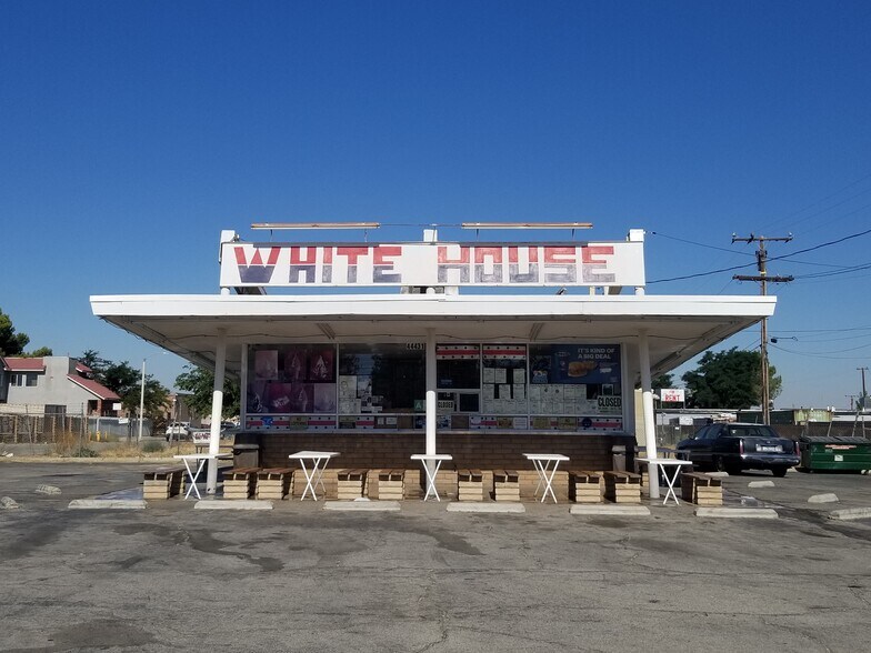 More Photos Of 44431 Division St, Lancaster Restaurant For Sale