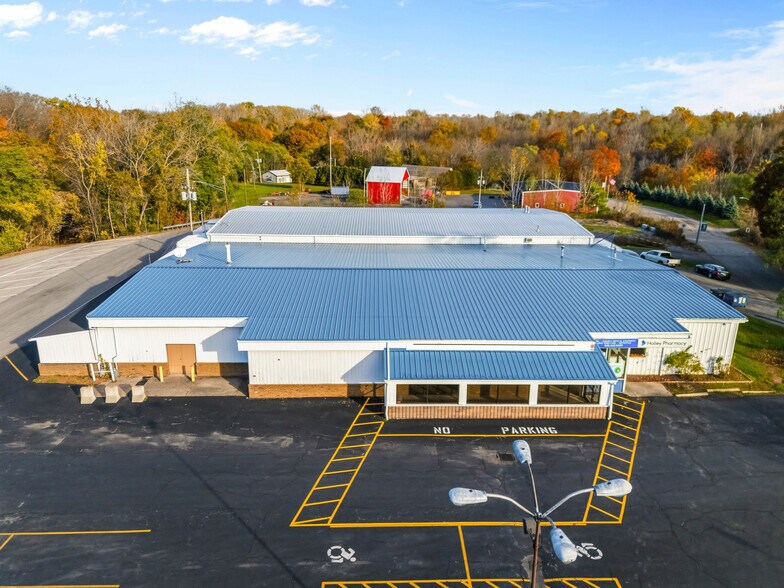 More Photos Of 3 Geddes Street Ext, Holley Supermarket For Sale