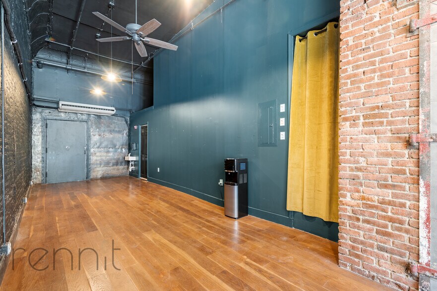 More Photos Of 1093 Putnam Ave, Brooklyn Storefront Retail Residential For Lease