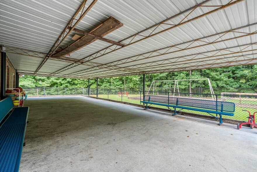 More Photos Of 2081 Mesa Valley Way, Austell Specialty For Sale