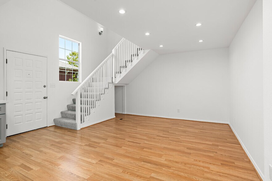 More Photos Of 523 B St, San Rafael Multifamily For Sale