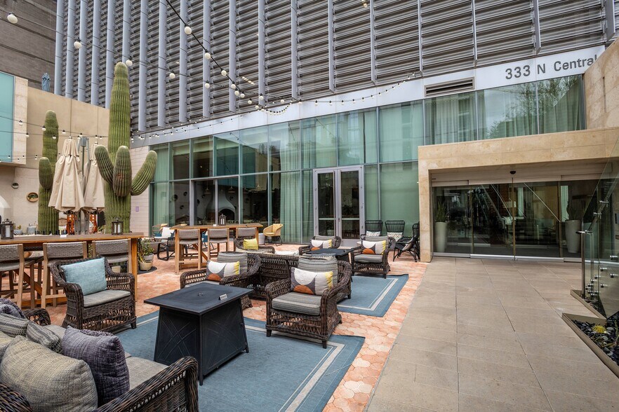 More Photos Of 333 N Central Ave, Phoenix Office For Lease