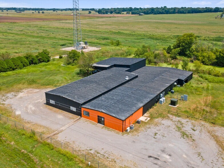 Primary Photo Of 700 N Main St, Lexington Industrial For Sale