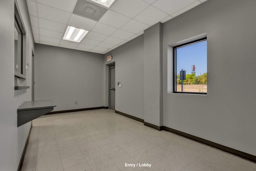 More Photos Of 6226 Fairdale Dr, San Antonio Warehouse For Sale