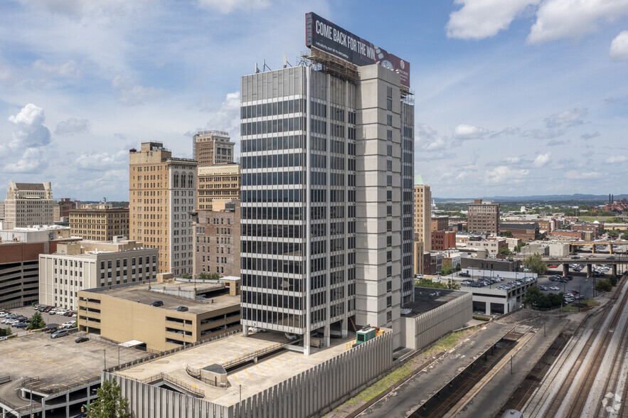 Primary Photo Of 2 20th St N, Birmingham Office For Lease