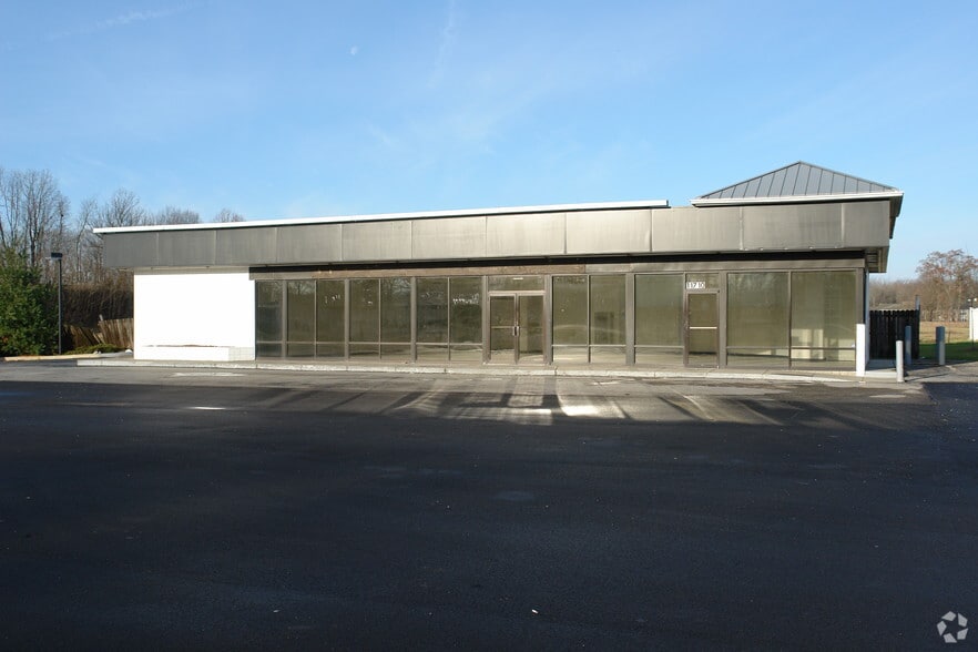 More Photos Of 11710 Dixie Hwy, Louisville Freestanding For Sale