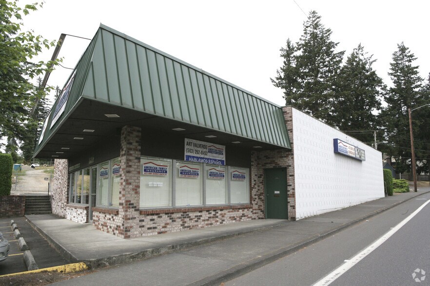 Primary Photo Of 16116 NE Halsey St, Portland Auto Repair For Lease