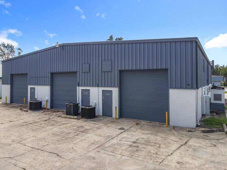 More Photos Of 1969 Corporate Sq, Longwood Light Manufacturing For Lease
