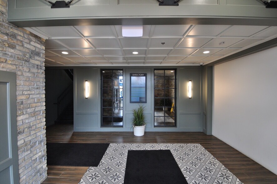 More Photos Of 1205 S 70th St, West Allis Unknown For Lease