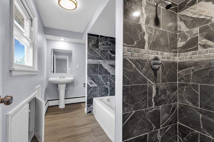 More Photos Of 920 N 26th St, Sheboygan Continuing Care Retirement Community For Sale