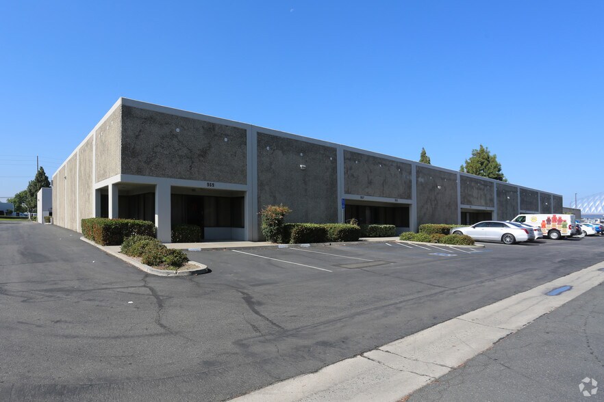 Primary Photo Of 955-969 N Eckhoff St, Orange Warehouse For Lease