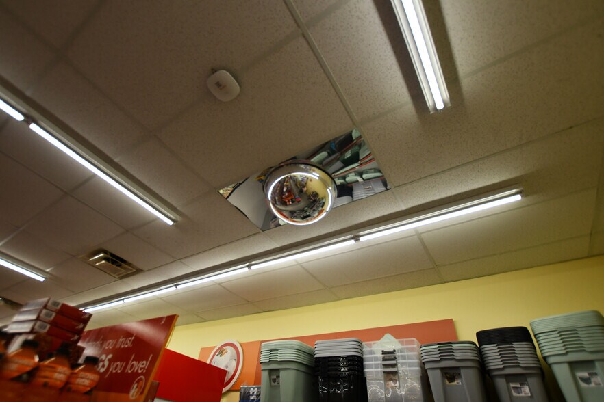 More Photos Of 1016 Winchester Rd, Irvine Freestanding For Lease