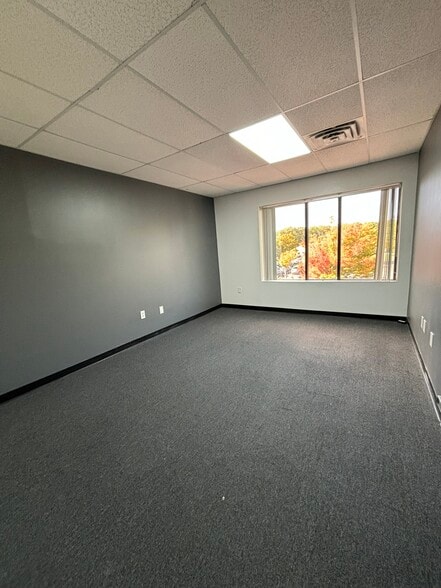 More Photos Of 120 Amaral St, East Providence Office For Lease