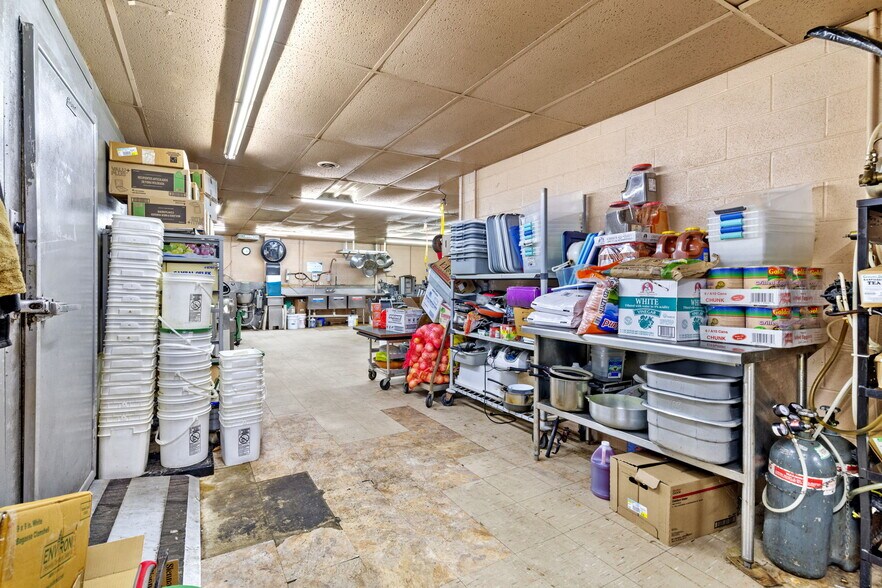 More Photos Of 2001 E Washington St, New Castle Restaurant For Sale