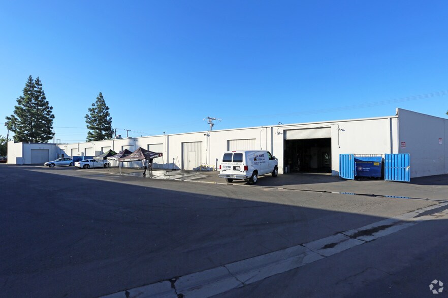 More Photos Of 2821 E White Star Ave, Anaheim Warehouse For Lease