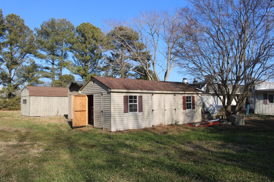More Photos Of 34446 Lankford Hwy, Painter Storefront Retail Residential For Sale