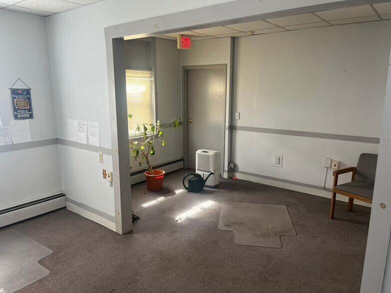 More Photos Of 104 Hay St, West Warwick Refrigeration Cold Storage For Sale