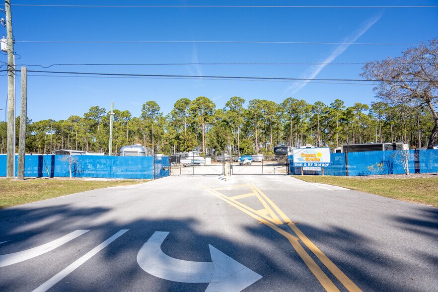 More Photos Of 1070 State Road 206 E, Saint Augustine Contractor Storage Yard For Sale
