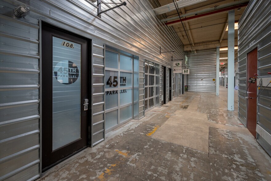 More Photos Of 2195 Hyacinth St NE, Salem Flex For Lease