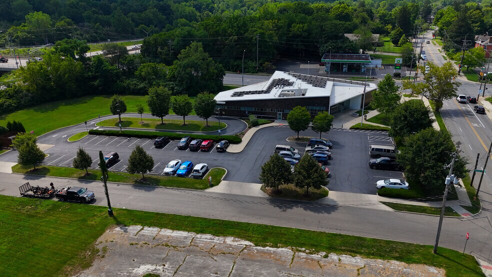 More Photos Of 853 N Nelson Rd, Columbus Industrial For Sale