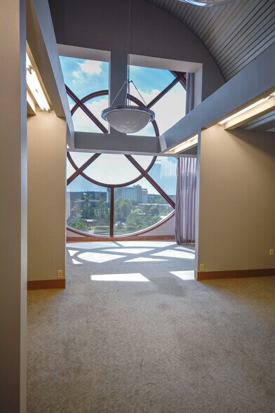 More Photos Of 900 S Shackleford Rd, Little Rock Office For Lease