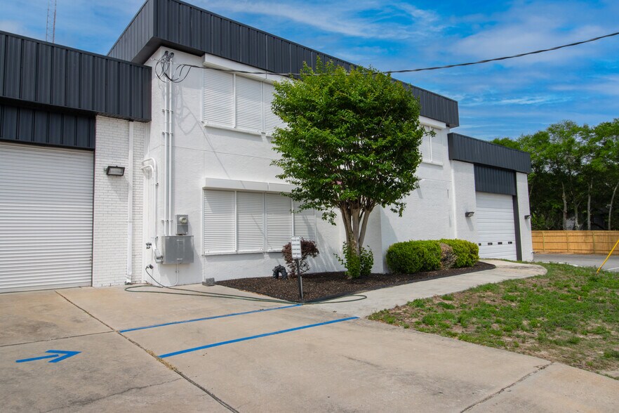More Photos Of 2 Racetrack Rd NE, Fort Walton Beach Warehouse For Sale