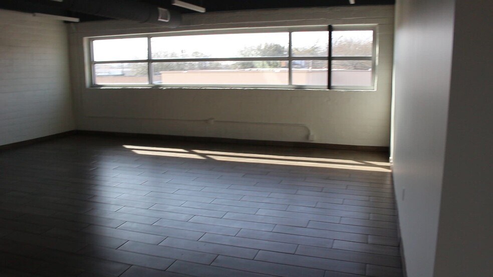 Primary Photo Of 302 W Defee Ave, Baytown Specialty For Sale