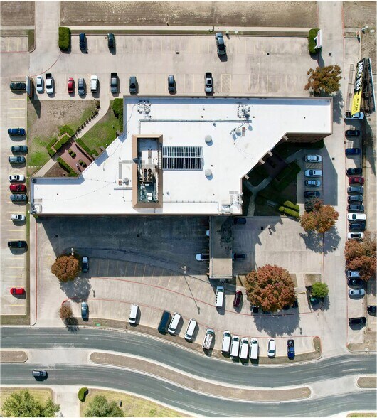 More Photos Of 1711 E Central Texas Expy, Killeen Office For Lease