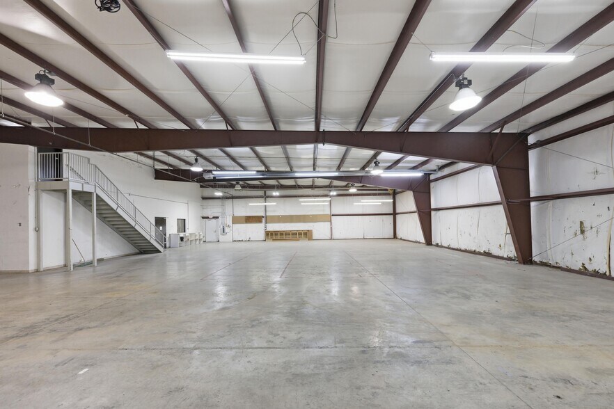 More Photos Of 602 S Michigan Ave, Joplin Freestanding For Lease
