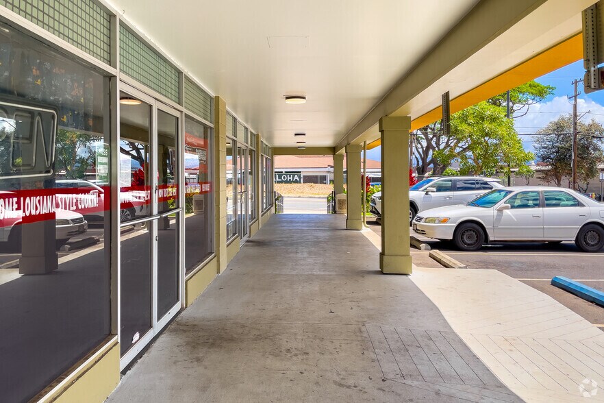 More Photos Of 94-226 Leoku St, Waipahu Storefront For Lease
