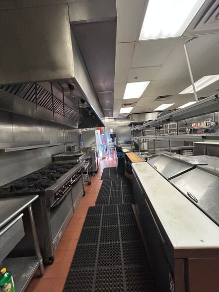 More Photos Of 206 Olde New Jersey Ave, North Wildwood Restaurant For Sale