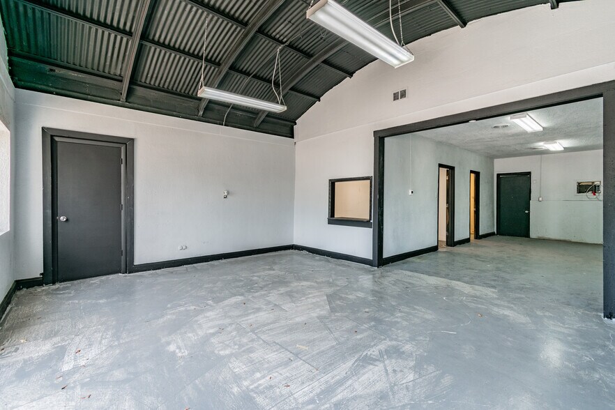 More Photos Of 3410 E 7th Ave, Tampa Loft Creative Space For Lease