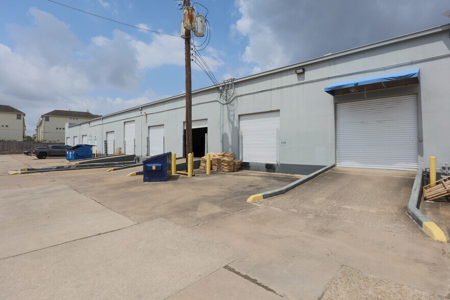 More Photos Of 3605 Willowbend Blvd, Houston Unknown For Lease
