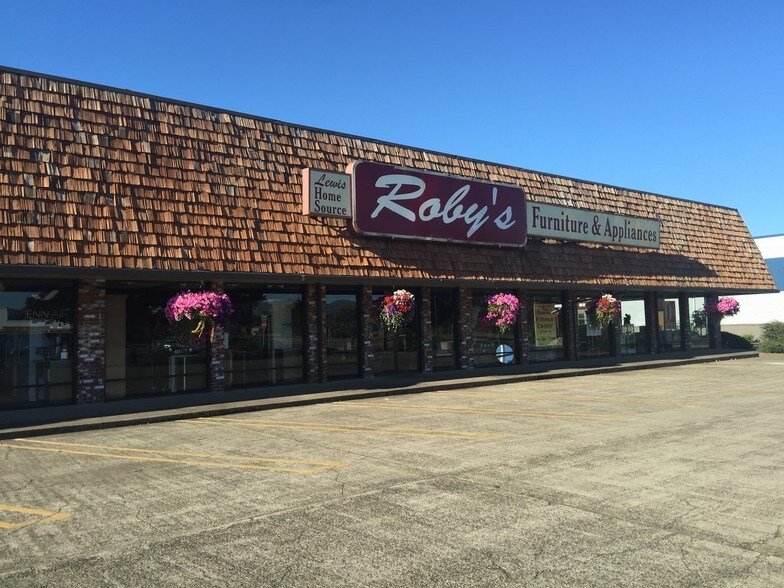 More Photos Of 1126-1150 Main Ave, Tillamook Storefront For Lease