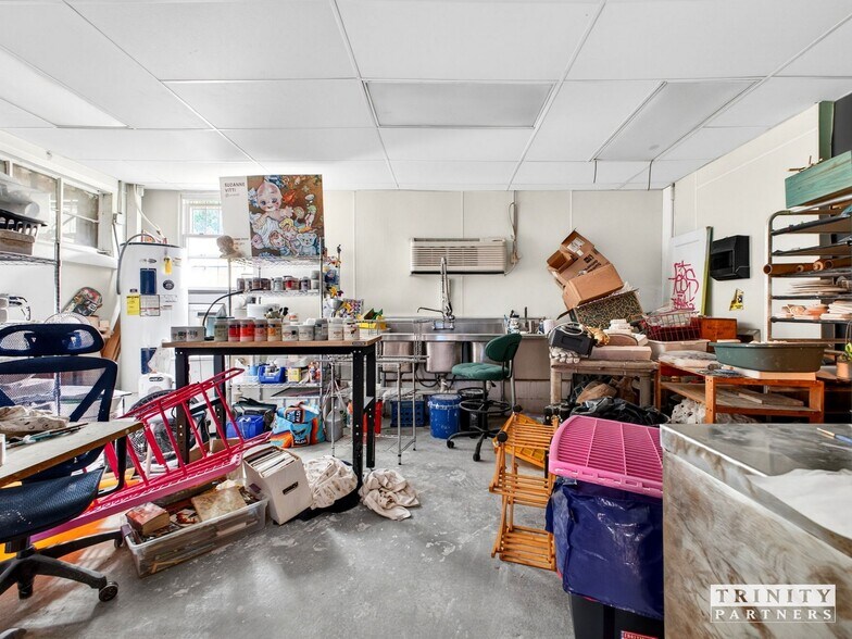 More Photos Of 12 Andrews St, Greenville General Retail For Sale