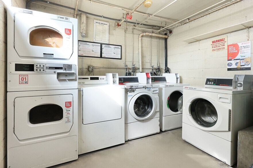 More Photos Of 1818-1826 Vassar St, Glendale Apartments For Sale