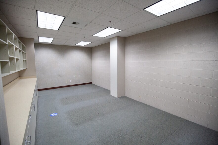 More Photos Of 1001 S 3rd St W, Missoula Manufacturing For Sale