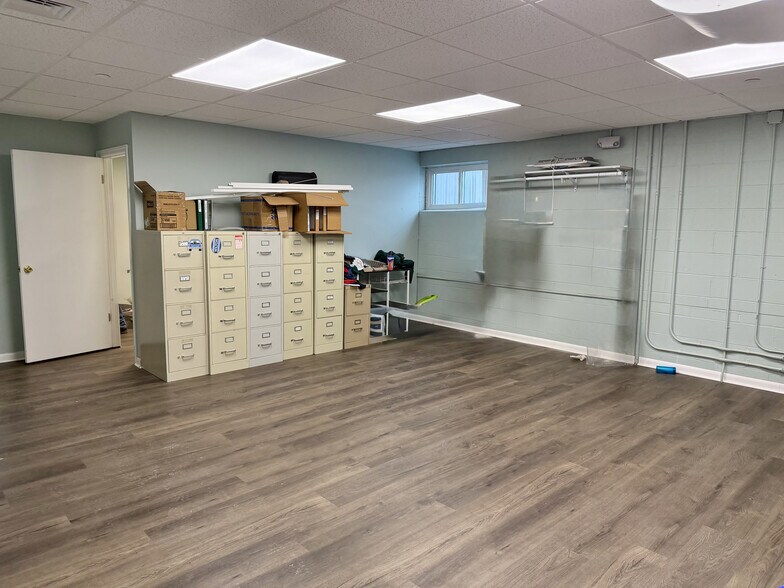 More Photos Of 5 Reynolds, Norwalk Warehouse For Lease