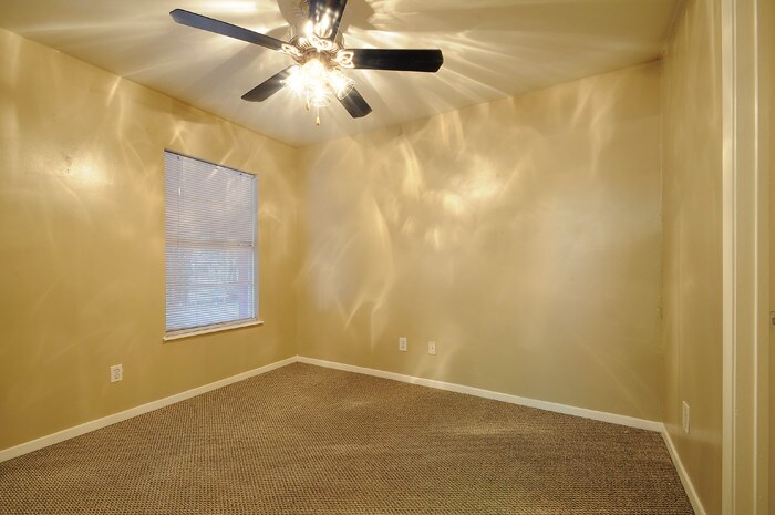 More Photos Of 2841 San Gabriel St, Austin Specialty For Sale