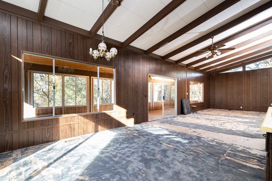 More Photos Of 6433 Mother Lode Dr, Placerville Office For Sale